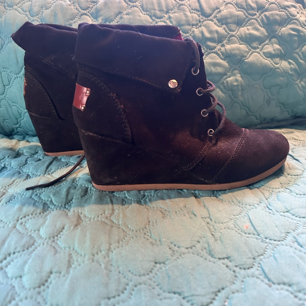 Comfy stylish booties - Picture 4 of 5